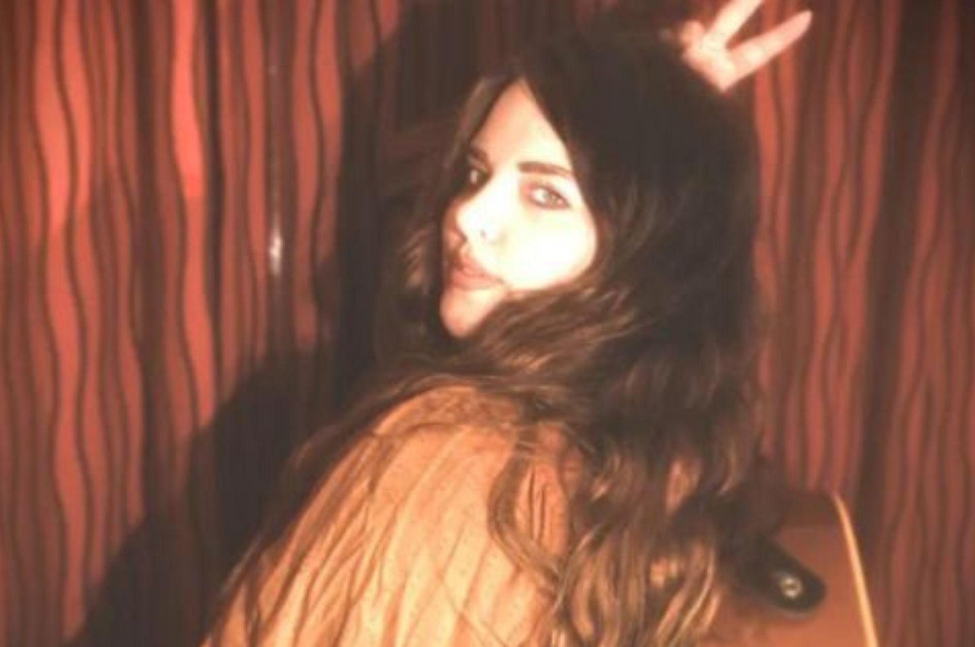 Courtney Elayna - Live Music at the Midnight Shift